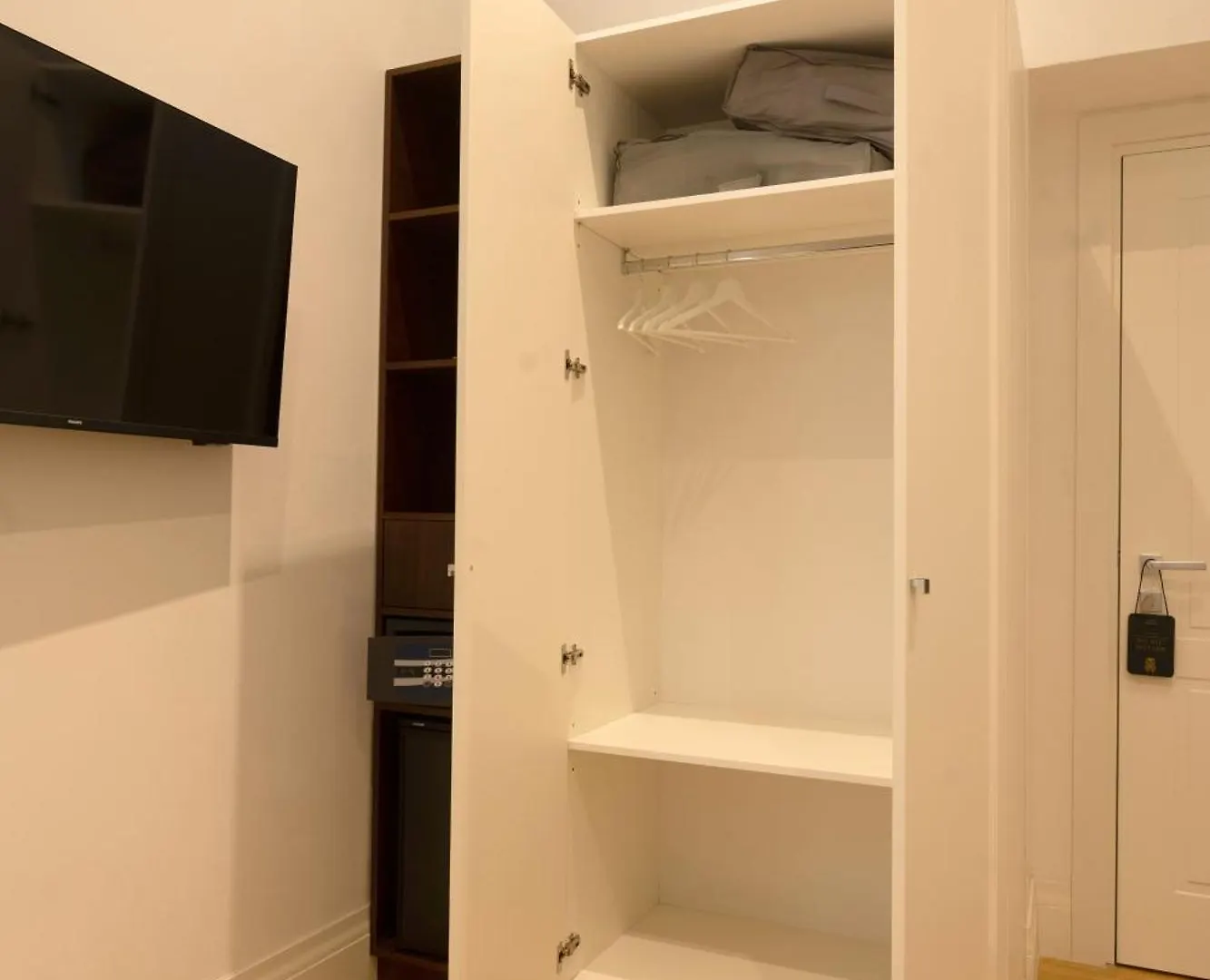 Agh Babuino Hotel Rome 0*,  Italy